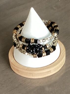 Spartina 449 Black and Gold sparkle stretch wrap Bracelet